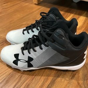 Under Armor men’s baseball cleats